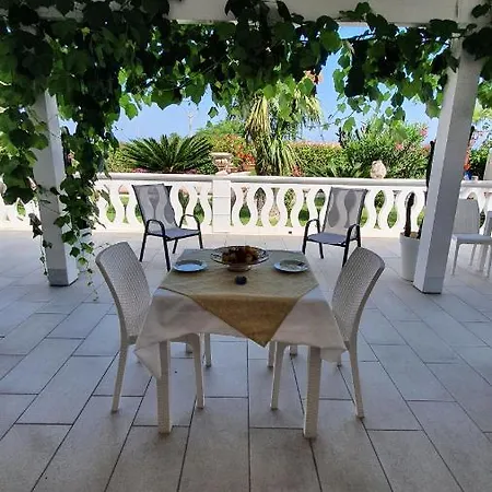 Santa Venere Parcheggio Privato Tropea