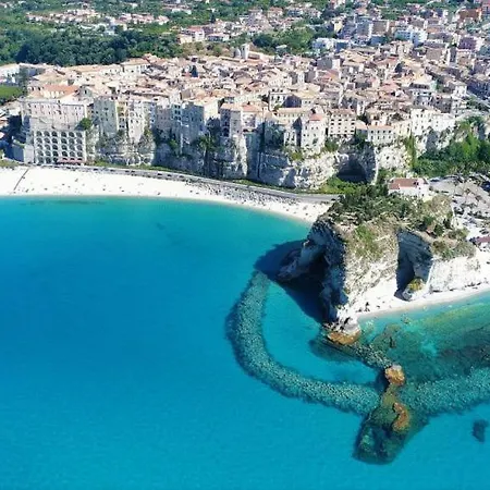 Santa Venere Parcheggio Privato 3* Tropea
