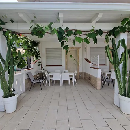 Aparthotel Santa Venere 