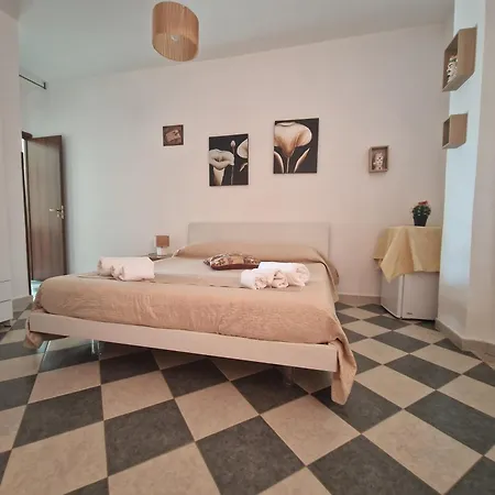 Santa Venere Parcheggio Privato 3*