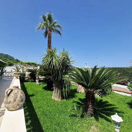 Santa Venere Parcheggio Privato Tropea