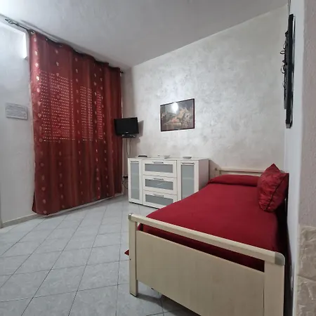 Santa Venere Parcheggio Privato Aparthotel 3*