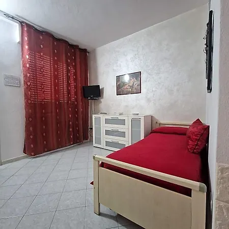 Ξενοδοχείο με διαμερίσματα Santa Venere 